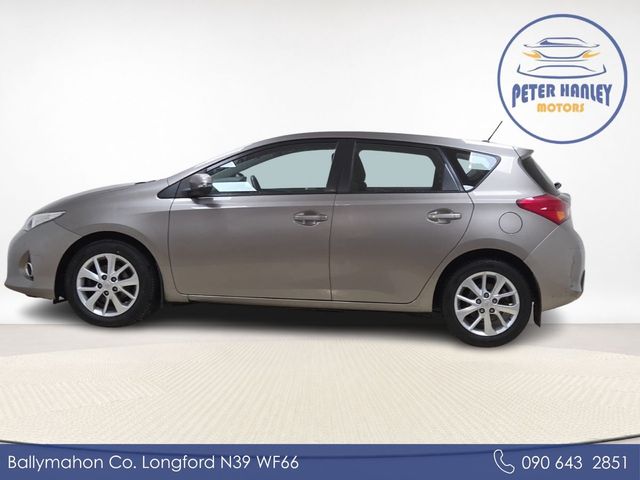 Image for 2015 Toyota Auris D-4D 90 (1.4) 5Dr Aura