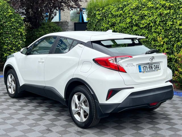 Image for 2017 Toyota C-HR LUNA 1.2T // REVERSE CAMERA // ADAPTIVE CRUISE CONTROL // BLUETOOTH MUSIC