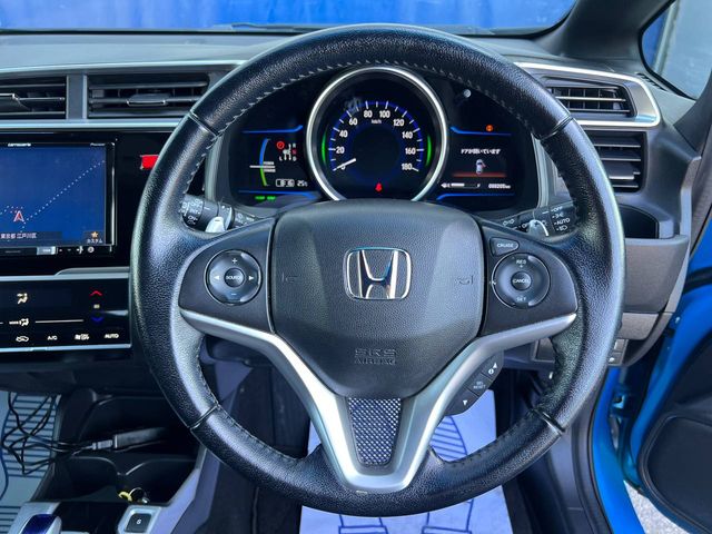 Image for 2016 Honda Fit SPORT 1.5 HYBRID AUTO // NEW NCT // 16" ALLOYS // DIGITAL CLIMATE CONTROL