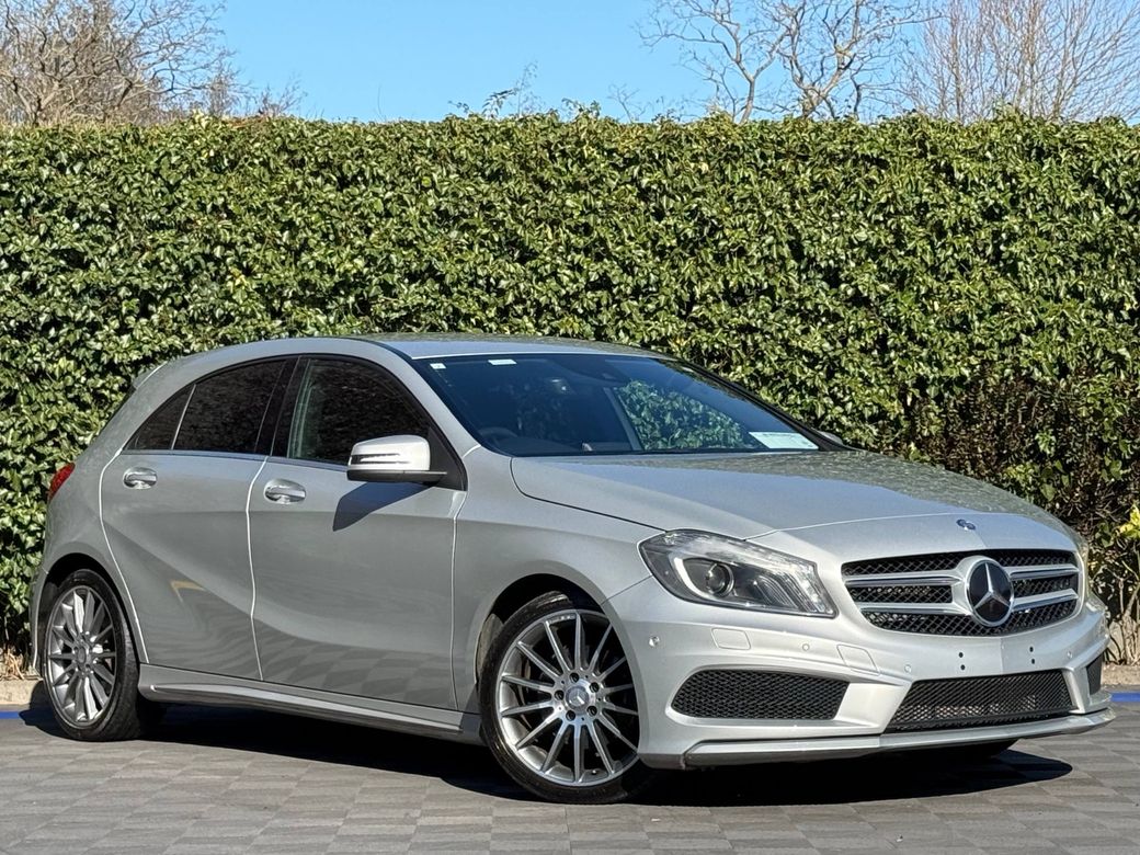Image for 2013 Mercedes-Benz A Class A180 AMG-LINE 1.6 AUTO // LEATHER/ALCANTARA SEATS // REVERSE CAMERA // ADAPTIVE CRUISE CONTROL