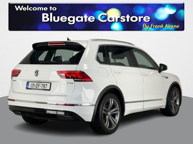 Image for 2017 Volkswagen Tiguan COMFORTLINE 2.0 TDI 115BHP**PANORAMIC SUNROOF**R LINE EXTERIOR PACK**19"ALLOYS**BLACK CLOTH INTERIOR**PARKING SENSORS**KEYLESS START**BLUETOOTH**MULTIFUNCTIONAL STEERING WHEEL**FINANCE AVAILABLE**