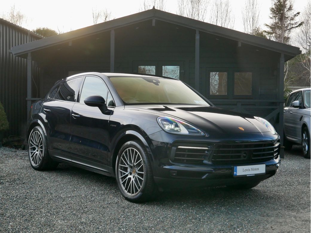Image for 2023 Porsche Cayenne E-Hybrid Coupe Platinum Edition, BOSE, AIR SUSPENSION, HUD, ACC, GLASS ROOF, HEATED STEERING WHEEL