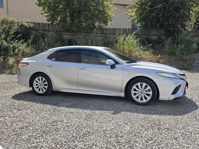 Image for 2019 Toyota Camry Hybrid 