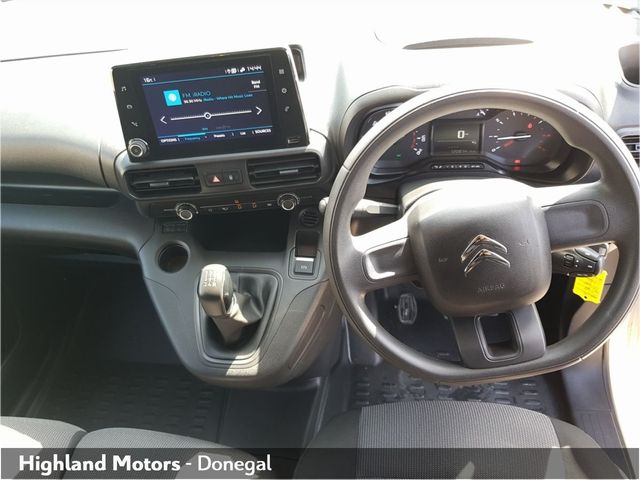 Image for 2021 Citroen Berlingo TOUCH BlueHDi