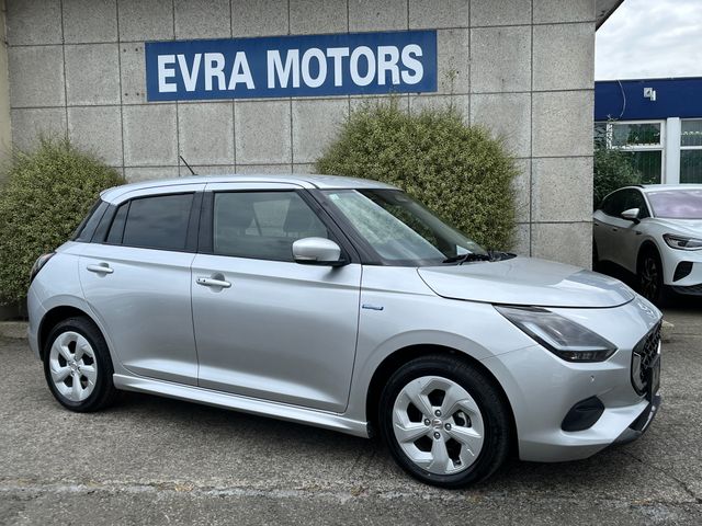 Image for 2023 Suzuki Swift MX MHEV AUTOMATIC 1.2 PETROL //VERY LOW MILES//HEATED SEATS//KEYLESS ENTRY//ADAPTIVE CRUISE CONTROL//