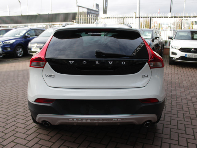 Image for 2016 Volvo V40 Cross Country 