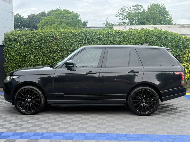 Image for 2018 Land Rover Range Rover VOGUE 3.0 TDV6 AUTO // PANORAMIC SUNROOF // MERIDIAN SOUND SYSTEM // ADJUSTABLE AIR SUSPENSION