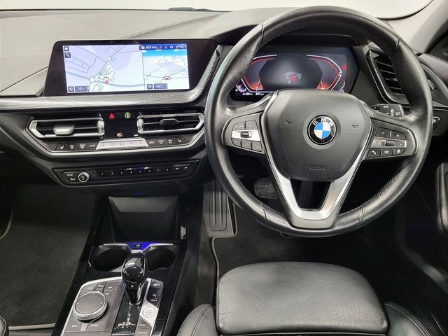 Image for 2023 BMW 1 Series 118i SE Auto