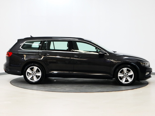 Image for 2021 Volkswagen Passat *60* SE NAV TDI
