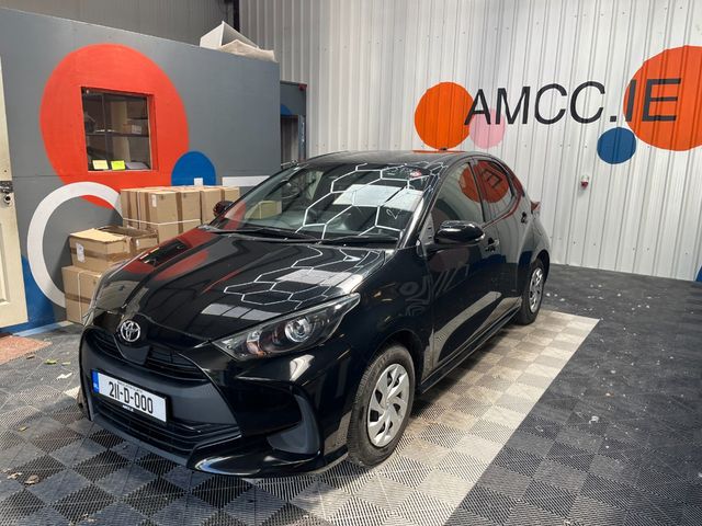 Image for 2021 Toyota Yaris 2021 TOYOTA YARIS X 1.0 AUTOMATIC / REVERSE CAMERA AND MORE