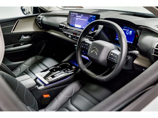 Image for 2025 Citroen C5 X FLAIR 1.6 PHEV Auto 225HP