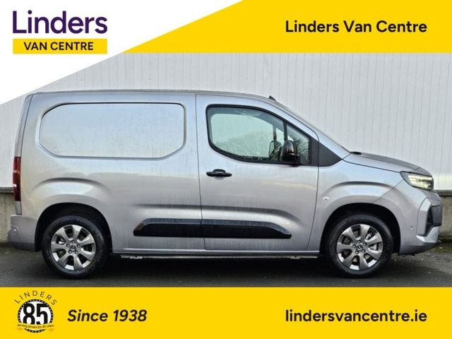 Image for 2026 Opel Combo 261 TOP SPEC AUTOMATIC