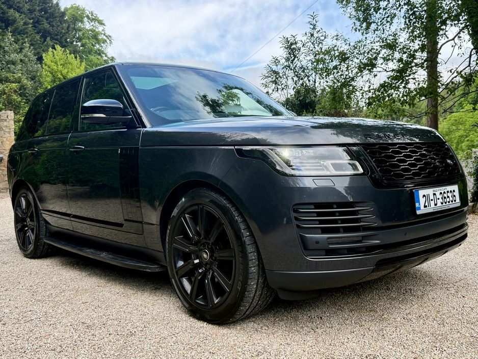Image for 2021 Land Rover Range Rover P400E VOGUE BLACK EDITION 