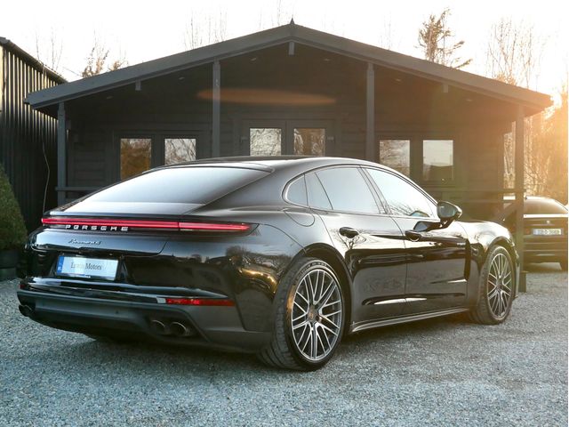 Image for 2024 Porsche Panamera 4 PDK