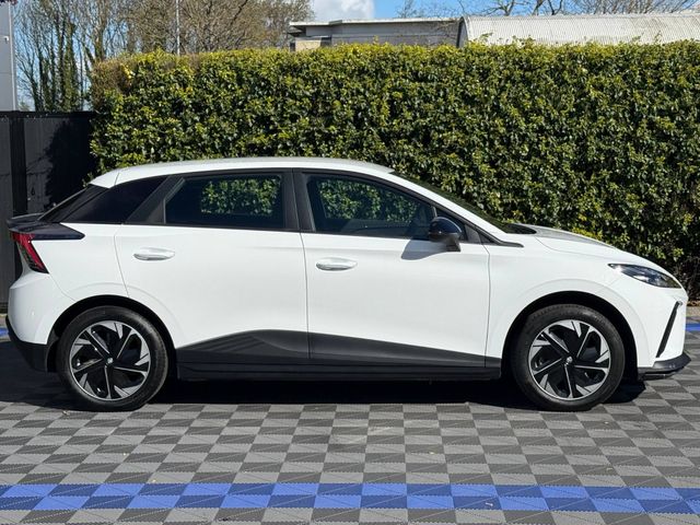 Image for 2024 MG MG4 MG4 EXCLUSIVE 51KWH // APPLE CARPLAY/ANDROID AUTO // AIR CONDITIONING // ADAPTIVE CRUISE CONTROL