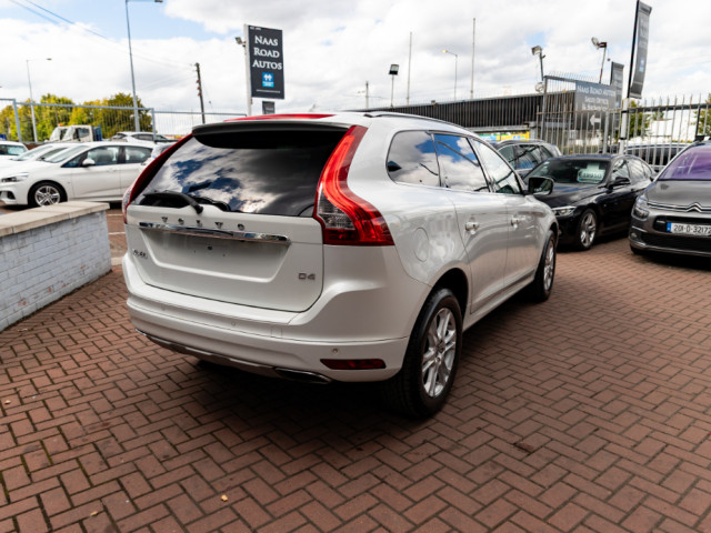 Image for 2016 Volvo XC60 2.0D4 SE LUXURY DELUXE 5DR ESTATE AUTOMATIC // MINT CONDITION WITH ONLY 98, 000 KMS // BUY WITH CONFIDENCE AA AND SIMI APPROVED DEALER 2025 // FINANCE ARRANGED // ALL TRADE INS WELCOME // 