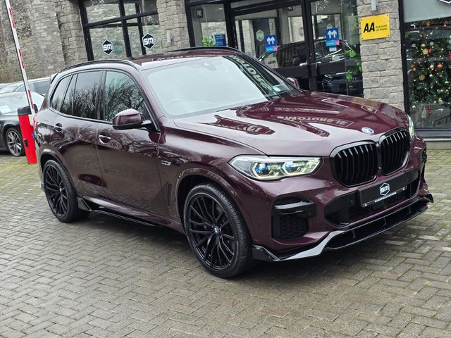 Image for 2022 BMW X5 X5 45E M-SPORT XDRIVE AUTO. AMETRIN METT. HUGE SPEC. FINANCE ARRANGED. SIMI. AA APPROVED.