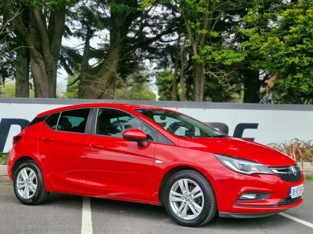 Image for 2018 Vauxhall Astra 1.6 CDTI DESIGN FINANCE AVAILABLE