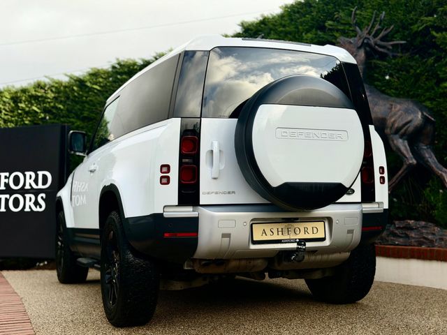 Image for 2023 Land Rover Defender 90 3.0D Hard TOP SE 2