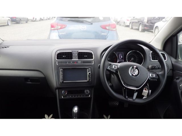 Image for 2014 Volkswagen Polo 1.2 TSI Comfortline Upgrade Package