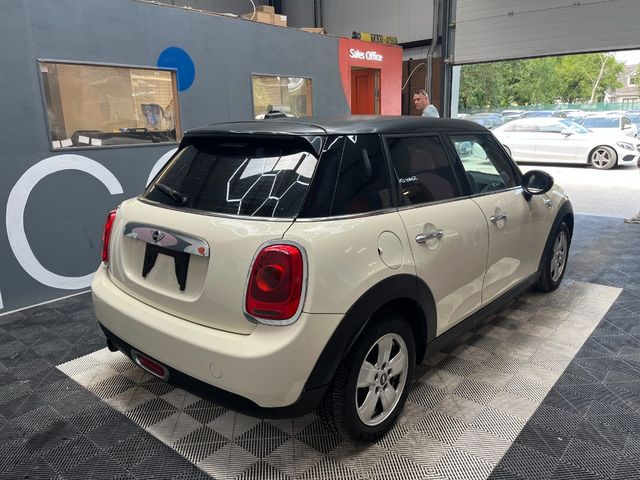 Image for 2016 Mini Cooper 2016 MINI COOPER 1.2 AUTOMATIC / CRUISE CONTROL / PARKING CAMERA AND MORE