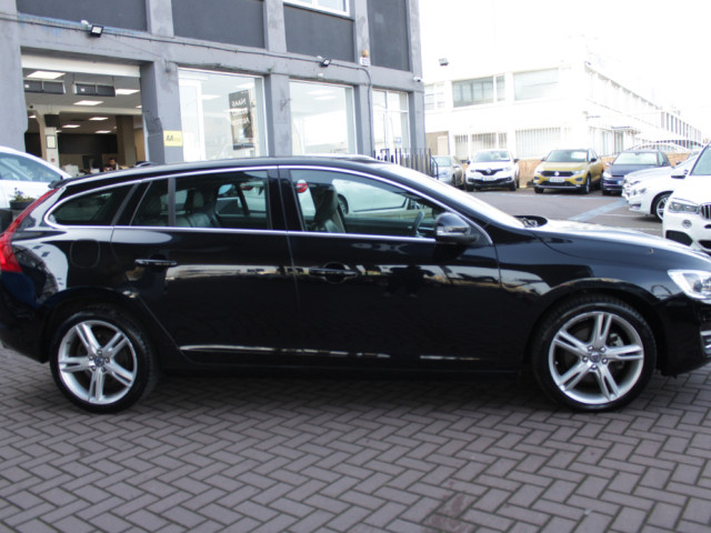 Image for 2018 Volvo V60 2.0 D4 5DR ESTATE AUTOMATIC 