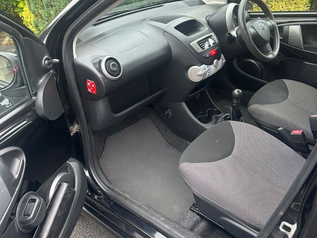 Image for 2013 Toyota Aygo 1.0 Aura RC 4DR