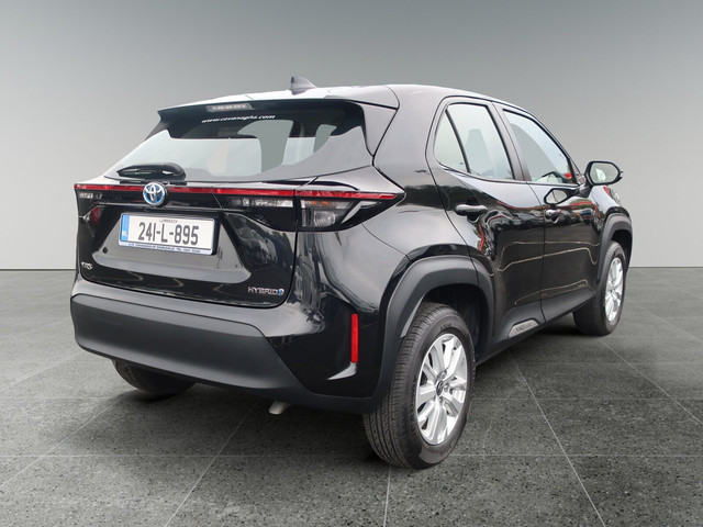 Image for 2024 Toyota Yaris Cross 1.5 Hybrid Luna