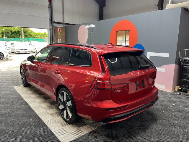 Image for 2024 Volvo V40 2024 VOLVO V40 ULTIMATE T6 2.0 AUTOMATIC / CRUISE CONTROL / 360° CAMERA / ELECTRIC MEMORY & HEATED SEATS / PANORAMIC SUNROOF / HEATED STEERING WHEEL AND MORE