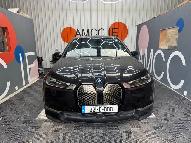 Image for 2022 BMW iX 2022 BMW IX 4WD XDRIVE40 AUTOMATIC / CRUISE CONTROL / PARKING CAMERA / ELECTRIC MEMORY & HEATED SEATS / HEATED STEERING WHEEL / APPLE CARPLAY AND MORE