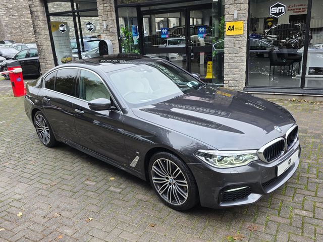 Image for 2017 BMW 5 Series 530E M-SPORT AUTO. SUNROOF. REAR ENTERTAINMENT. HUGE SPEC. FINANCE ARRANGED. SIMI. AA APPROVED.