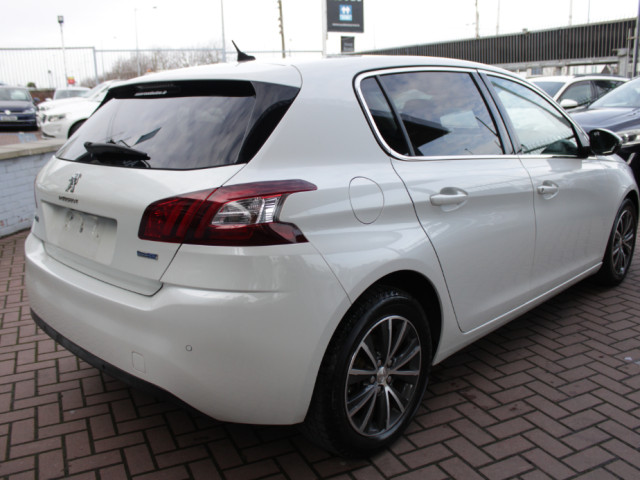 Image for 2017 Peugeot 308 2017 PEUGEOT 308