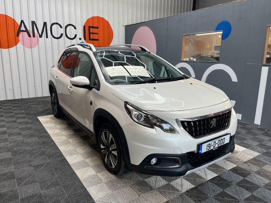 Image for 2019 Peugeot 2008 2019 PEUGEOT 2008 CROSS CITY 1.2 AUTOMATIC / CRUISE CONTROL / PARKING CAMERA / PANORAMIC SUNROOF AND MORE