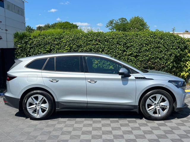 Image for 2023 Skoda Enyaq IV 60 58KWH // APPLE CARPLAY/ANDROID AUTO // PARKING SENSORS FRONT & REAR // DIGITAL CLUSTER