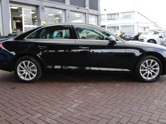 Image for 2017 Audi A4 2.0TFSI QUATTRO S-LINE 4DR SALOON AUTOMATIC // 1 OWMER // AS NEW CONDITION THROUGHOUT // BUY WITH CONFODENCE AA AND SIMI APPROVED DEALER 2025 // FINANCE ARRANGED /TRADE INS WELCOME