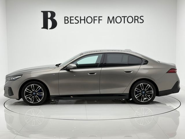 Image for 2024 BMW i5 40 M-SPORT=ONLY 13000 MILES//1 OWNER//AS NEW=FULL BMW SERVICE HISTORY=TAILORED FINANCE PACKAGES AVAILABLE=TRADE IN'S WELCOME