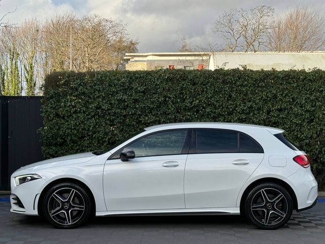 Image for 2022 Mercedes-Benz A Class A250e AMG-LINE 1.3 HYBRID // DIGITAL CLUSTER // AMBIENT LIGHTING // HEATED AMG-LINE SPORT SEATS