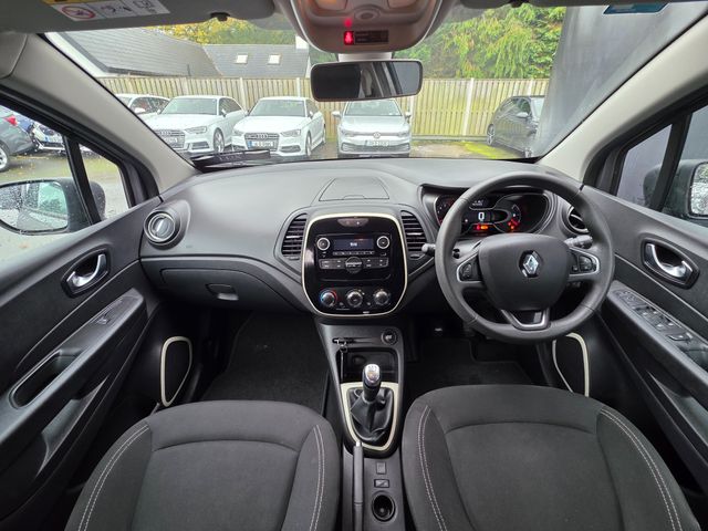 Image for 2018 Renault Captur 0.9 TCe Expression + // NCT TILL 07/26 // 2 KEYS