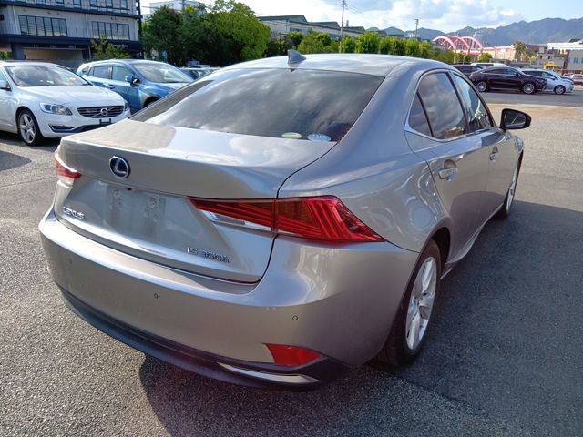 Image for 2019 Lexus IS 300h Hybrid Luxury Automatic