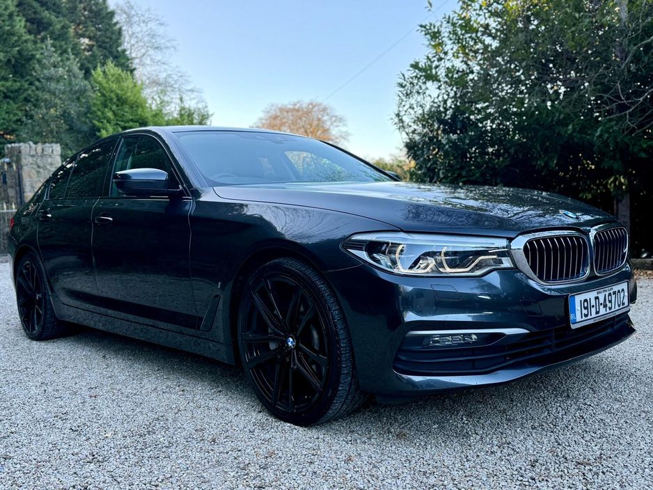 Image for 2019 BMW 5 Series 530E 