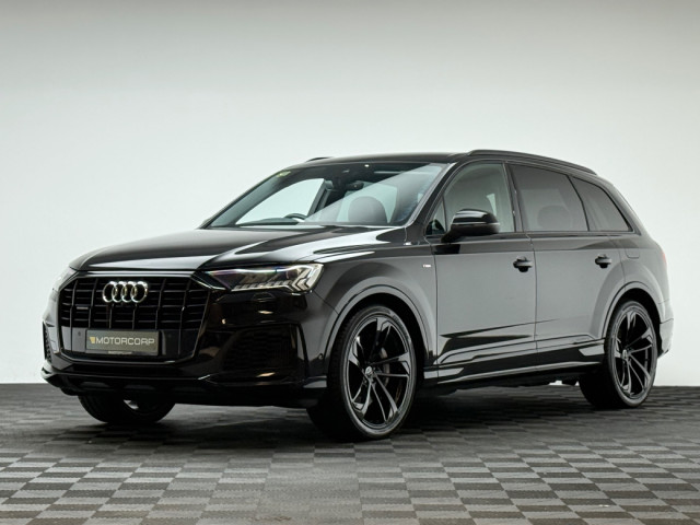Image for 2023 Audi Q7 S LINE 55 TFSI E QUATTRO
