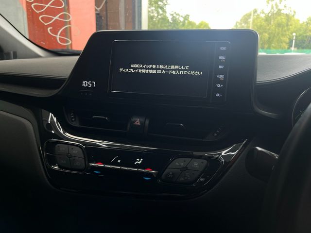 Image for 2019 Toyota C-HR 2019 TOYOTA C-HR S LED PACKAGE1.8 AUTOMATIC / CRUISE CONTROL / REVERSE CAMERA AND MORE