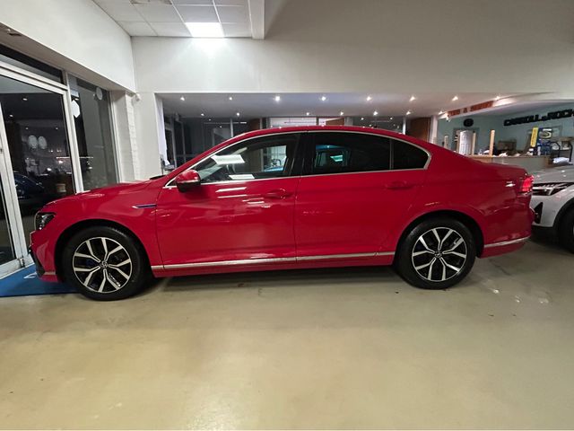 Image for 2022 Volkswagen Passat GTE S-A DSG - Super 215 Bhp Hybrid - Low Mileage & Stunning Red + Black Leather - Top Trade-ins & Great Finance Deals - Assured Dealer Warranty -