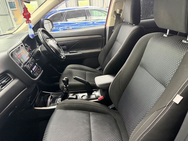 Image for 2017 Mitsubishi Outlander 2.2 DI-D 150PS 6MT 2WD 5-Seater Intense