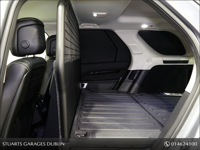 Image for 2024 Land Rover Discovery 3.0 SD6 SE Comm - Side Steps , Contrast Roof , Electric Two Pack , Cold Climate Pack , Adaptive Cruise 
