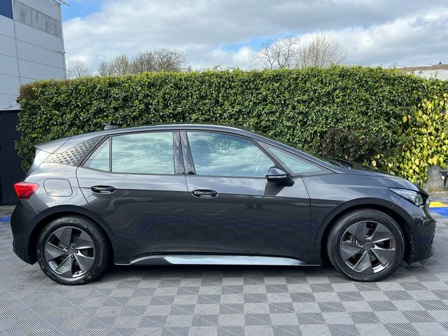 Image for 2023 Cupra Born V1 // APPLE CARPLAY/ANDROID AUTO // HEATED MULTIFUNCTIONAL STEERING WHEEL // DIGITAL CLUSTER