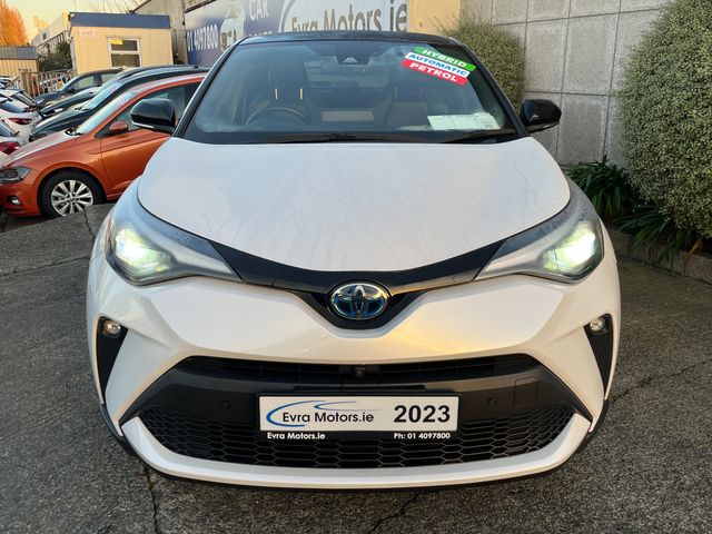 Image for 2023 Toyota C-HR SOL HYBRID AUTOMATIC 1.8 PETROL //LOW MILES//HIGH SPEC//360 PARKING CAMERAS//ADAPTIVE CRUISE CONTROL//KEYLESS ENTRY//