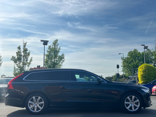 Image for 2018 Volvo V90 D4 MOMENTUM AUTO *HIGH SPEC*