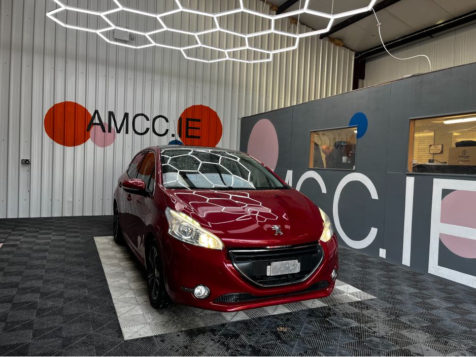 Image for 2014 Peugeot 208 CIELO / 23k KMs / Sunroof, Reverse Camera & More