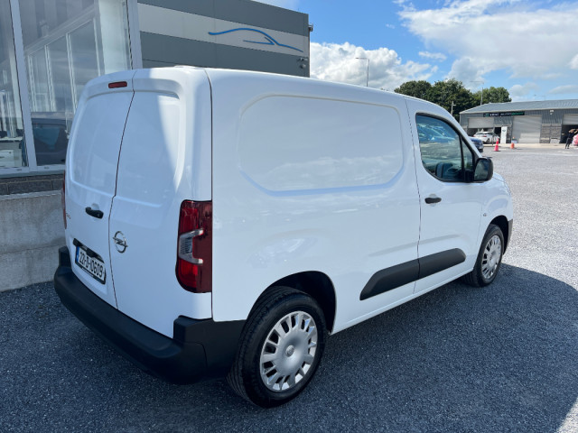 Image for 2022 Opel Combo 1.5D 100BHP 6sp 5D*QUALITY ASSURED USED CARS*SIMI APPROVED*GREAT RATE FINANCE AVAILABLE*WELCOME TO DAVID QUIGLEY AUTOS*